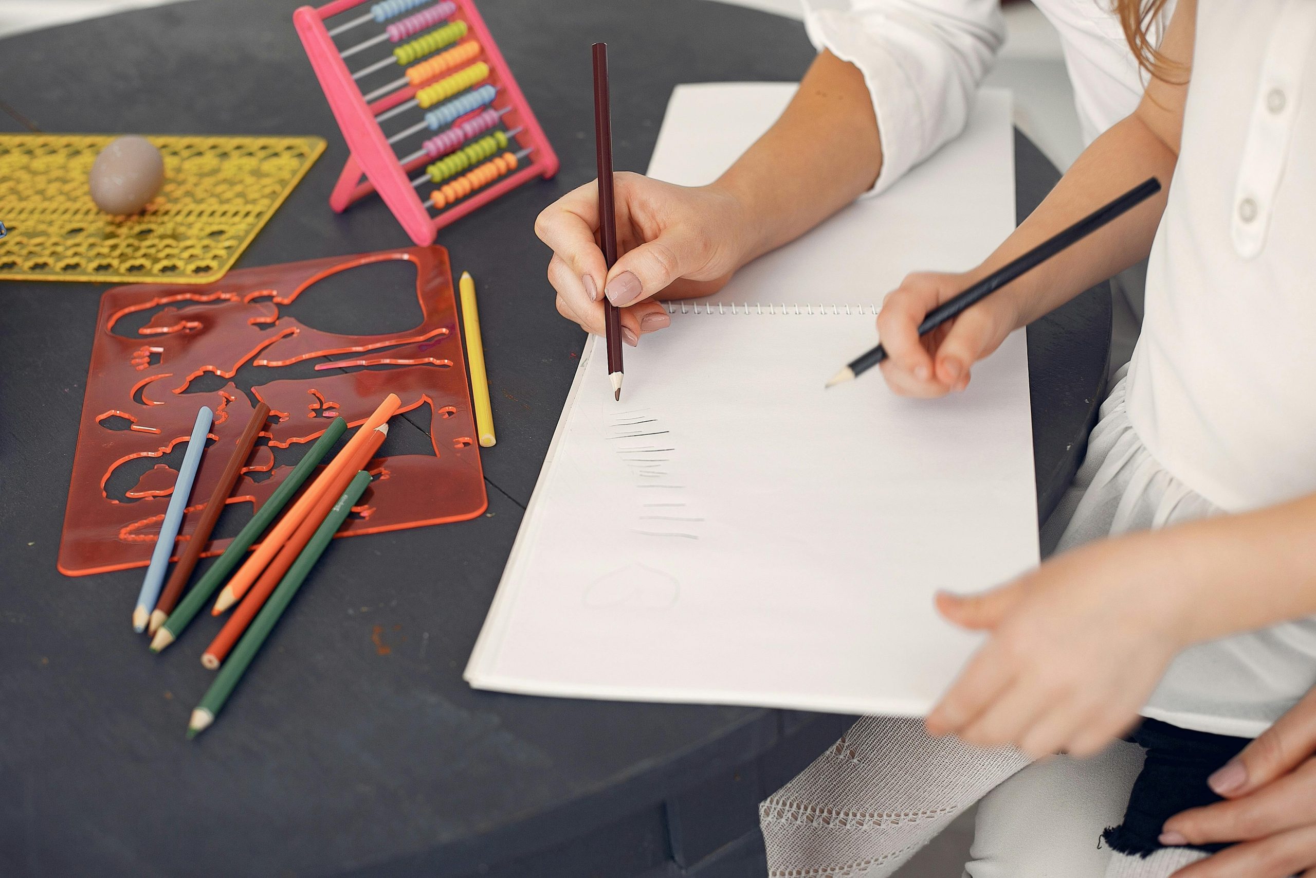 pencil grip development in children using dynamic tripod grip